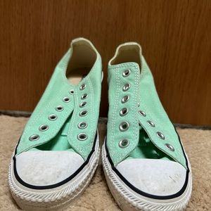 Mint Converse